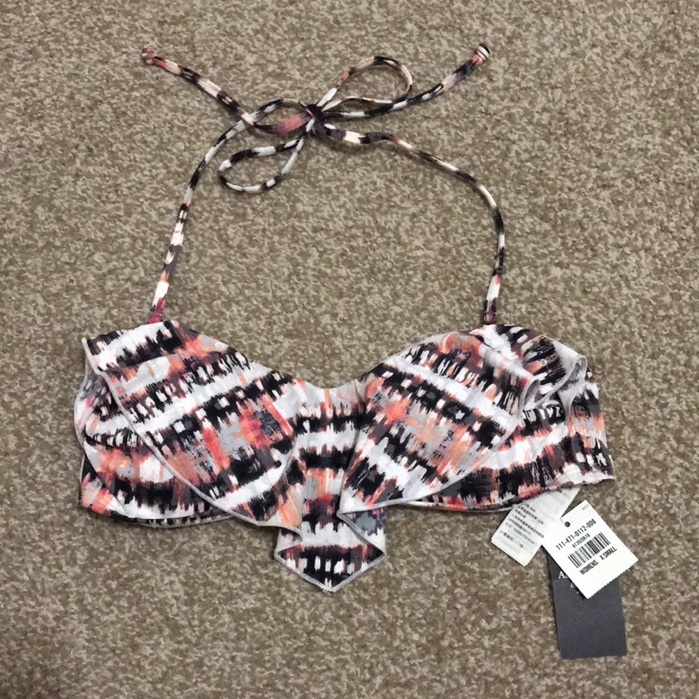 3/35✨ Abercrombie and Fitch Swimsuit
